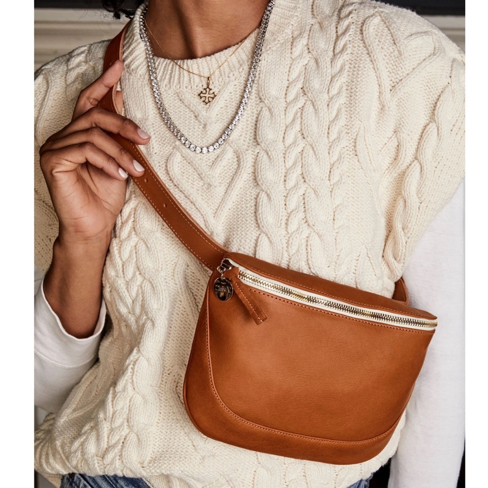 NWT CLASSIC CLARE V, Fanny Pack in the fabulous color Green!!!! - Picture 5 of 7